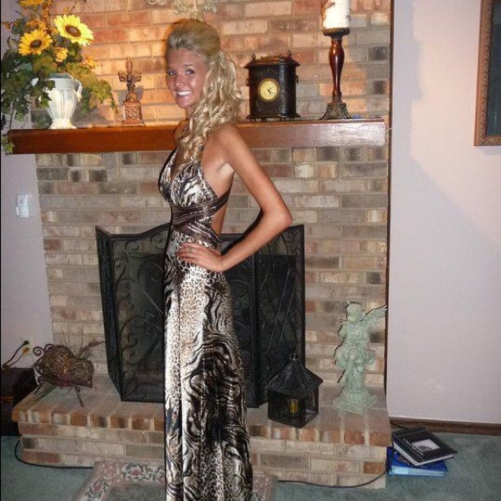 Prom Dress - Picture 5 of 6